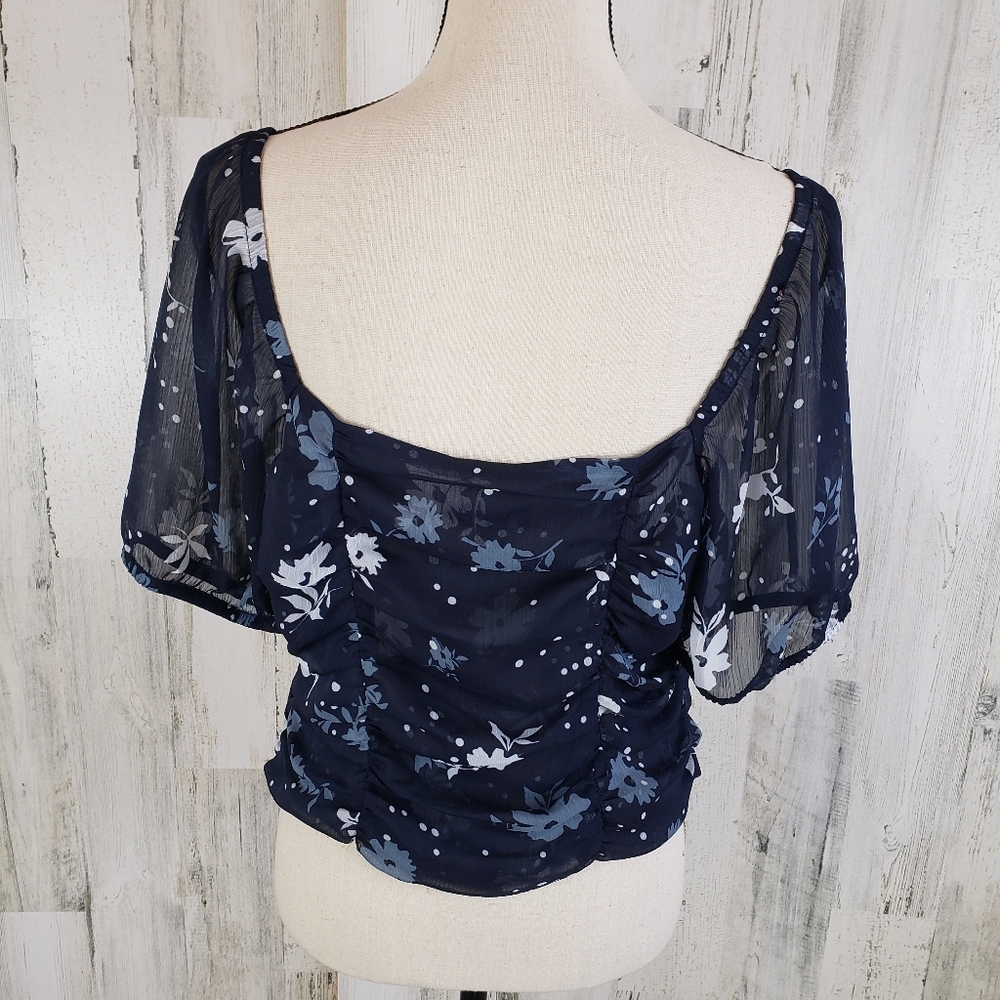 Express Rouched Floral Top Size Large - Picture 5 of 7